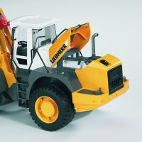 BRUDER 02430 Liebherr Radlader L574 Profi-Serie bworld 1:16