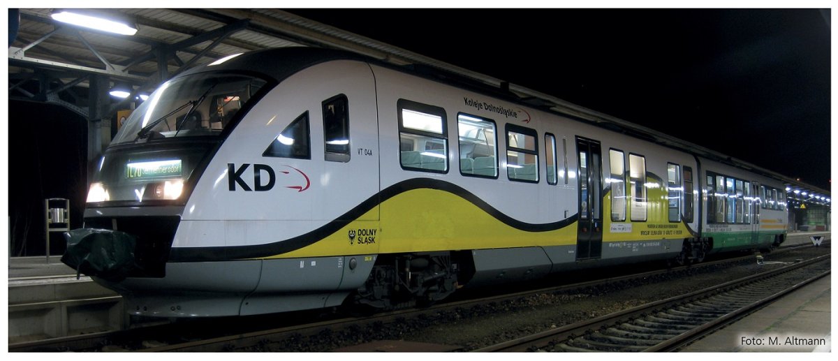 Lokomotiven und Wagen Spur TT