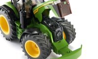 SIKU 3290 John Deere 8R 370 Schlepper 1:32