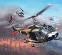 REVELL 04983 - Bell UH-1H Gunship: Modellbausatz 1:100