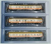 TILLIG Personenwagenset St&auml;dteexpress der DR, bestehend aus drei Reisezugwagen Typ Y/B70 01804 Spur TT