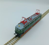 ARNOLD HN9015 Elektrolokomotive E 251 009 grün-rot DR Ep.III Spur TT