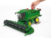 BRUDER 02132 John Deere M&auml;hdrescher T670i Profi-Serie bworld 1:16