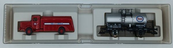 FLEISCHMANN Set mit Kesselwagen und LKW Esso DB Ep.III 99 5420 Spur H0