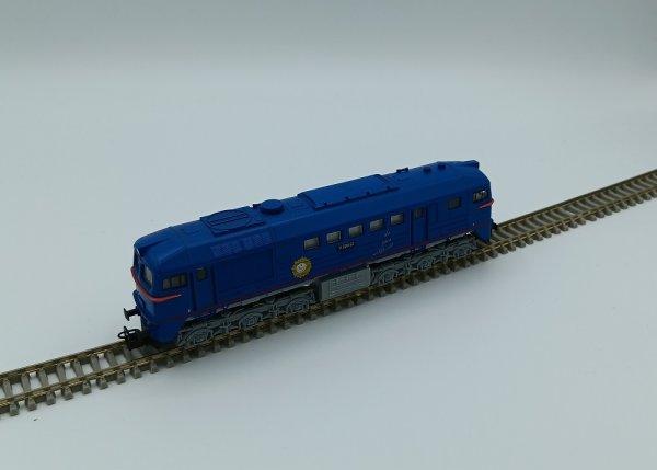 TILLIG Diesellok V 200.02 mit Sonnenblume der PEG Ep.V 02568 Spur TT